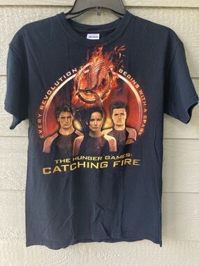 Gildan Black "Hunger Games Catching Fire" Graphic Tee